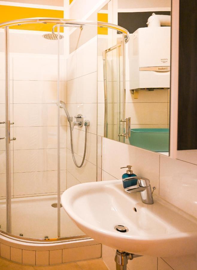 Backpacker Apartment Schoenbrunn ウィーン エクステリア 写真